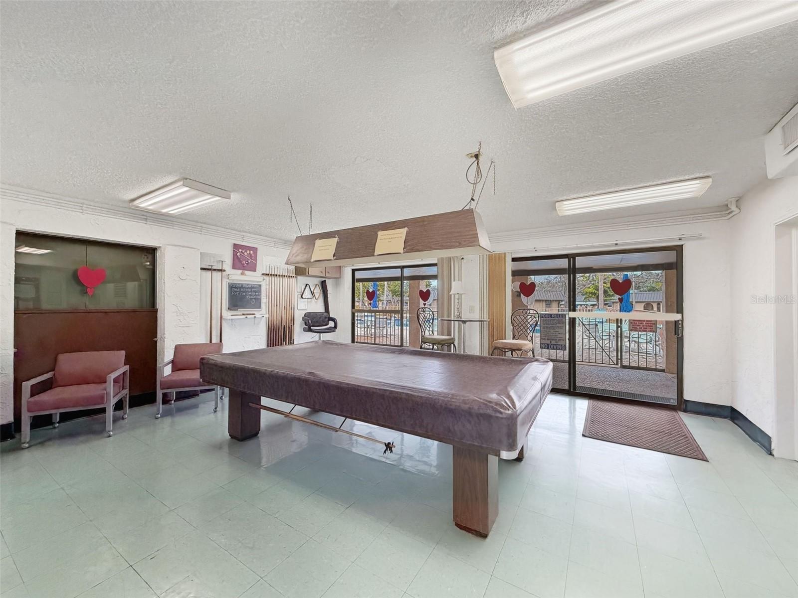 4233 STRATFORD DR #D — photo 55