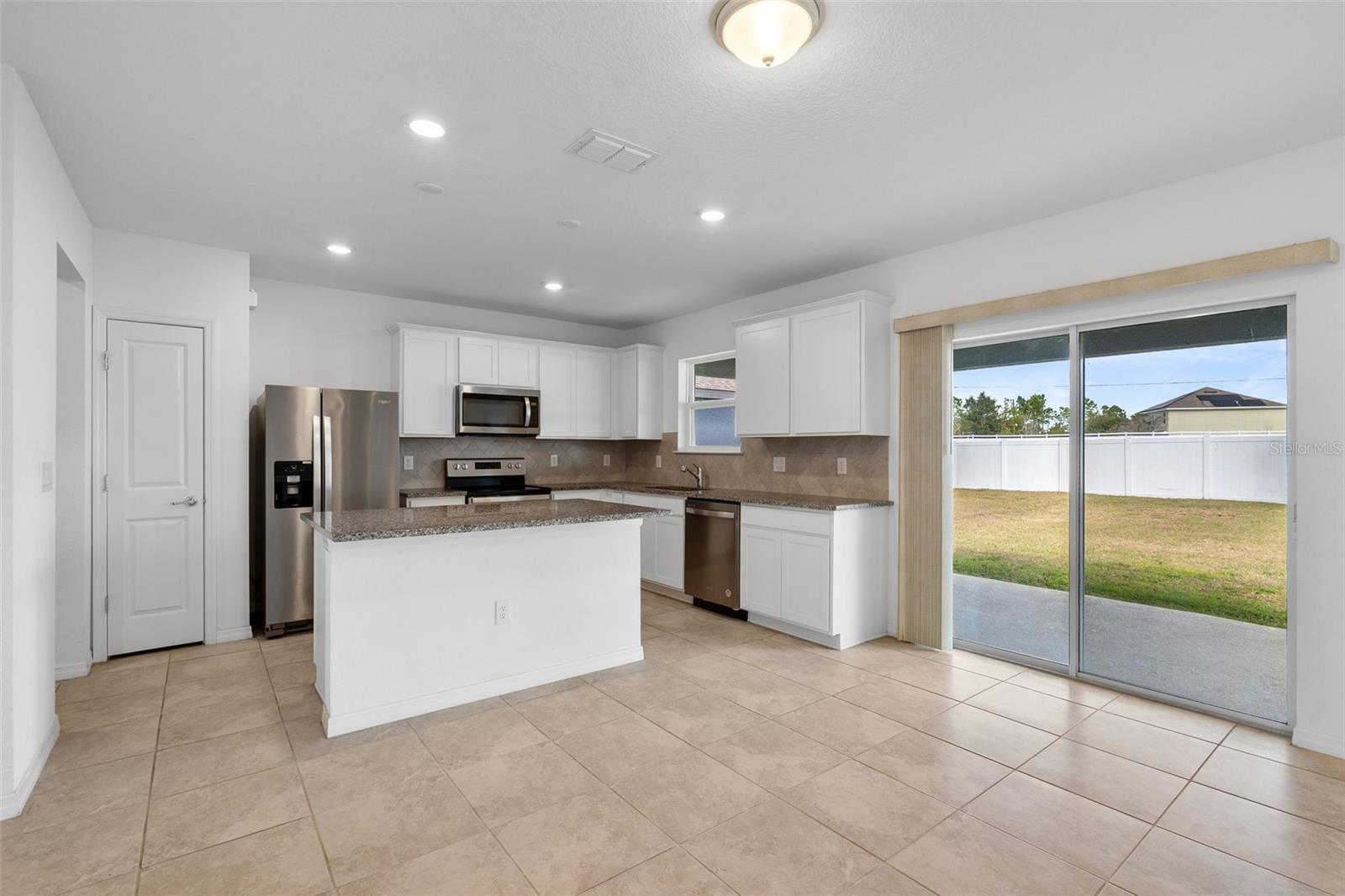 9644 SUMMERS CAY CIR — photo 16