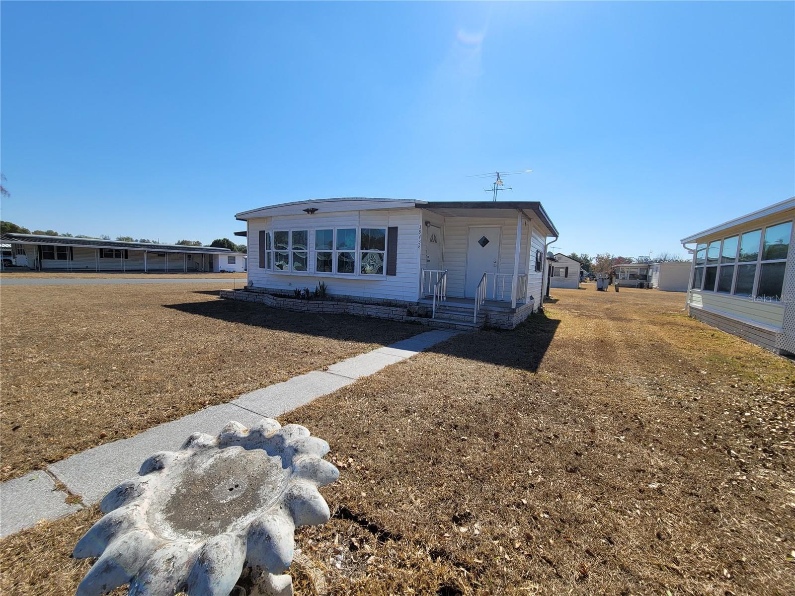 39438 ROCKFORD AVE — photo 44