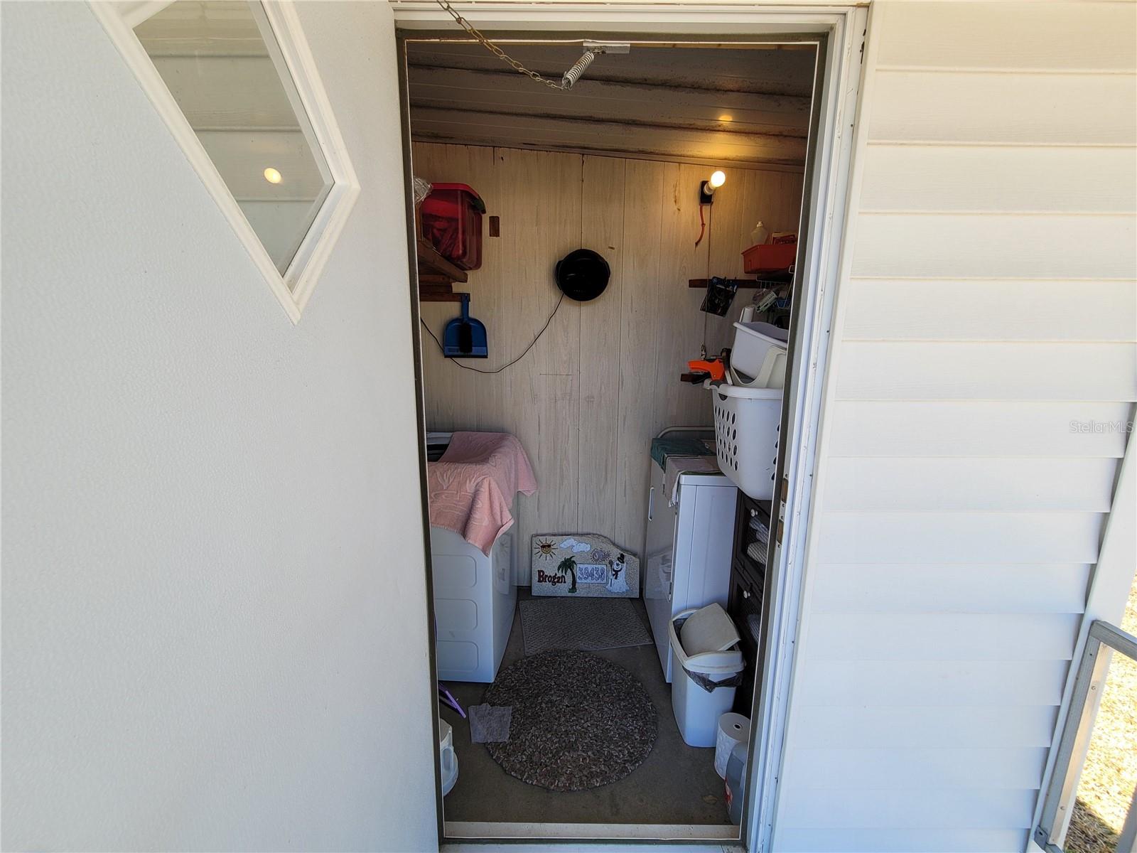 39438 ROCKFORD AVE — photo 32