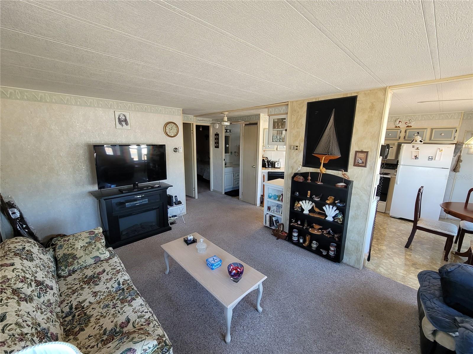 39438 ROCKFORD AVE — photo 10