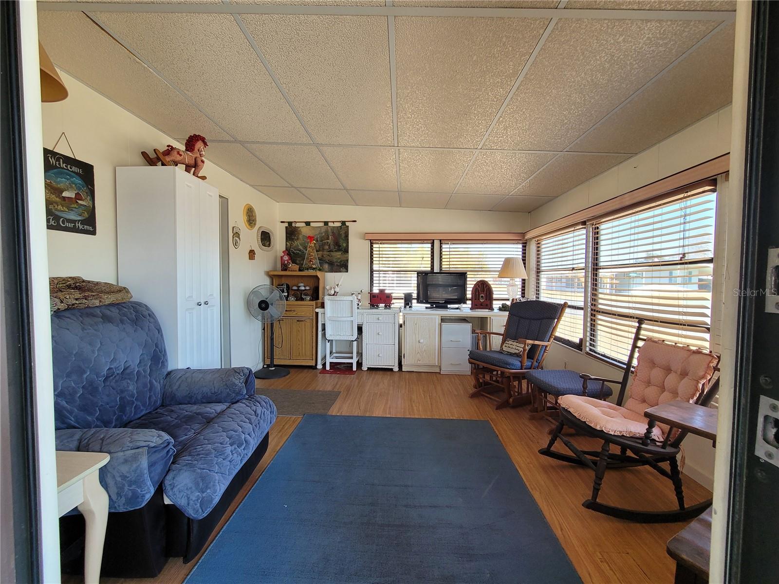 39438 ROCKFORD AVE — photo 6