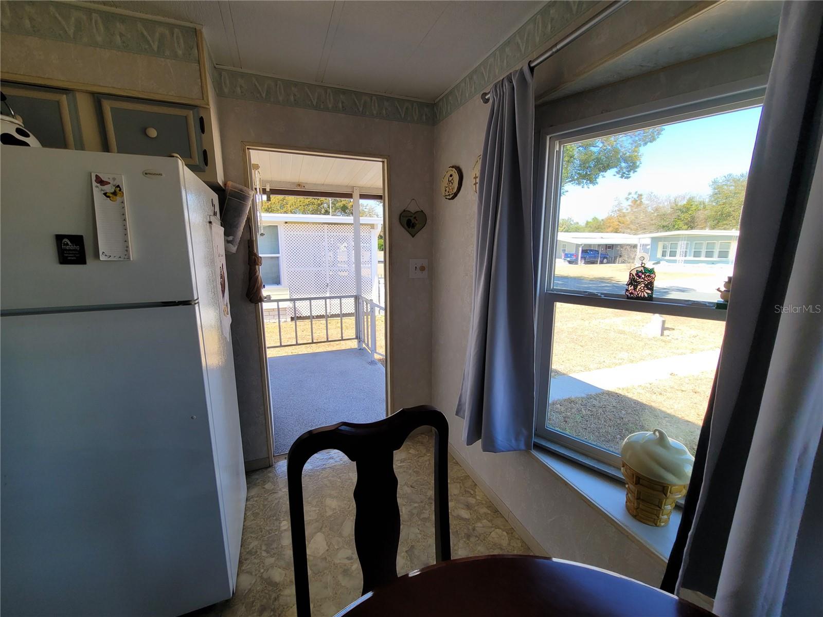 39438 ROCKFORD AVE — photo 29