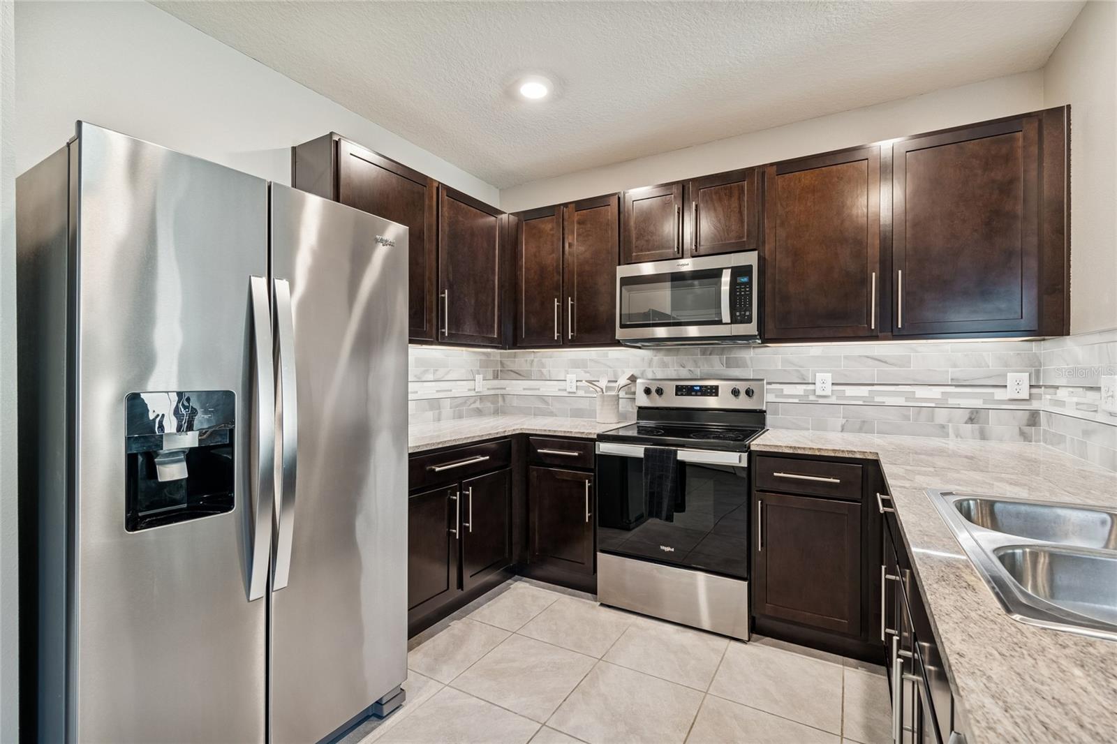 5221 HILLSIDE MEADOW PL — photo 8