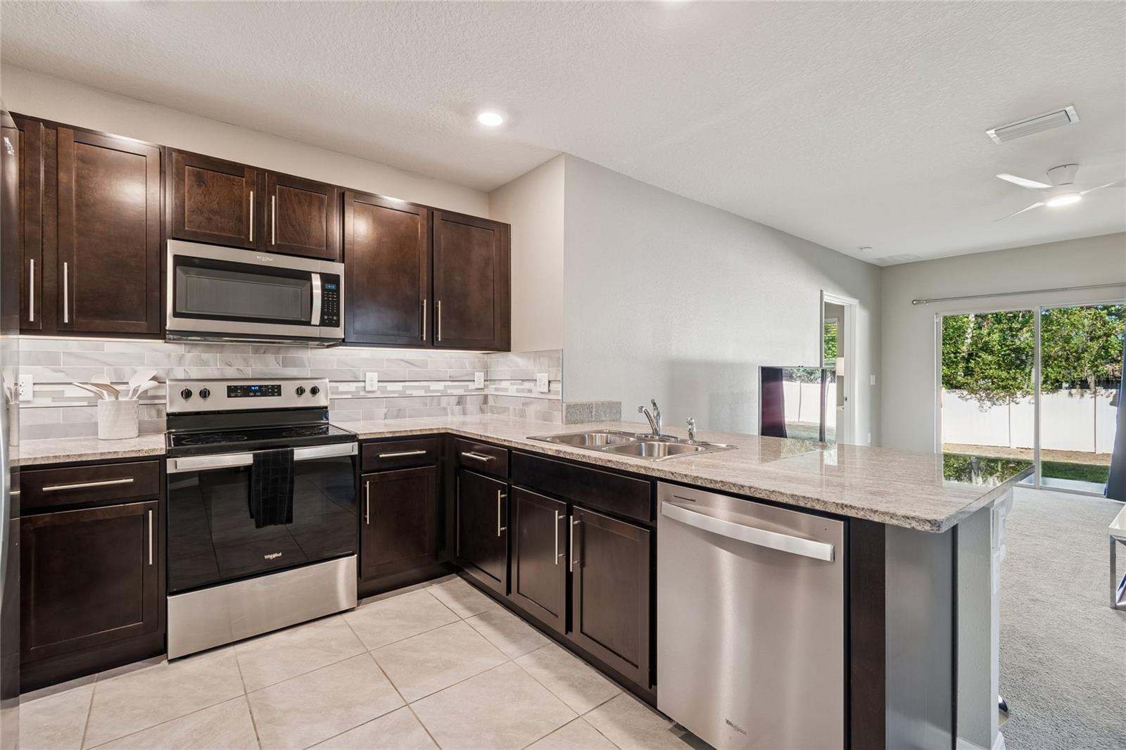 5221 HILLSIDE MEADOW PL — photo 6