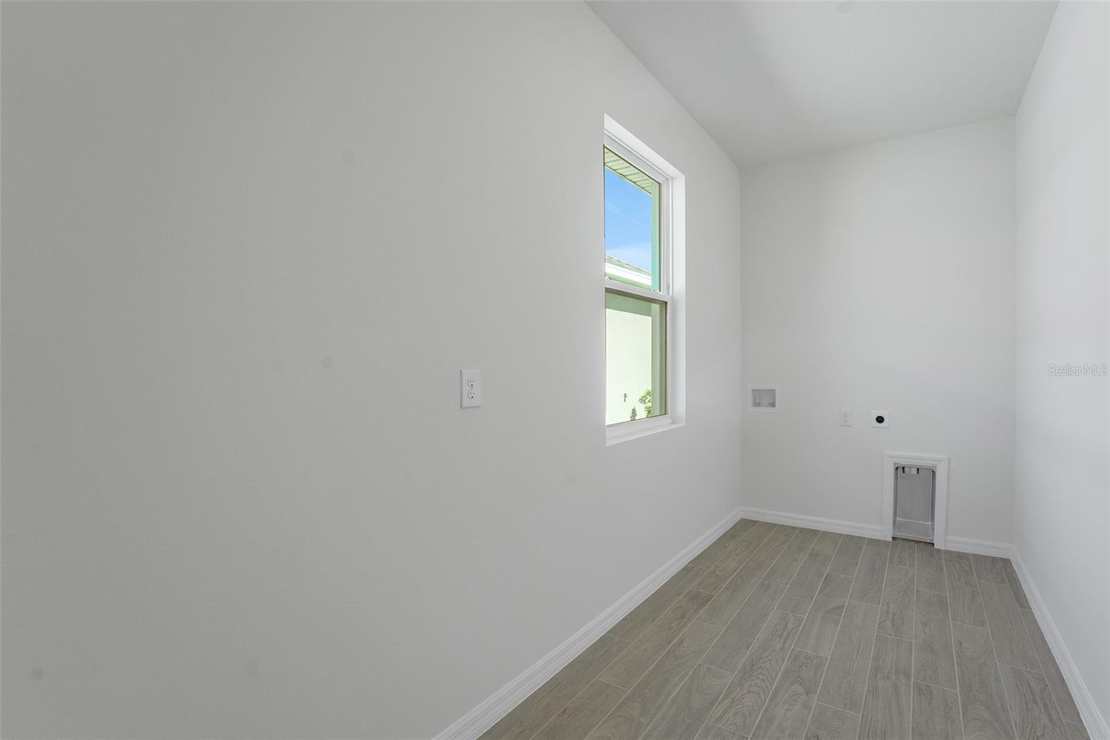 17453 VALLEYWOOD PKWY — photo 30