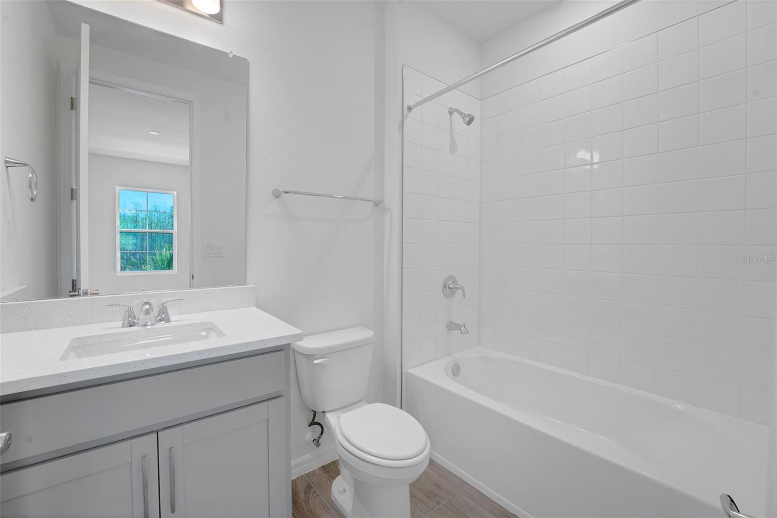 17453 VALLEYWOOD PKWY — photo 38