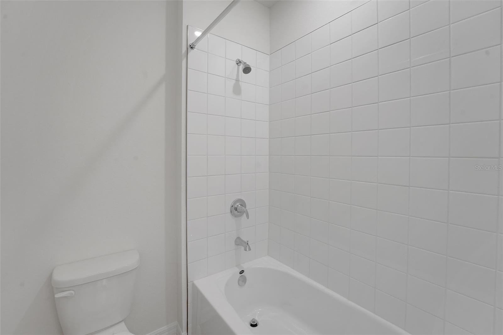 17453 VALLEYWOOD PKWY — photo 45