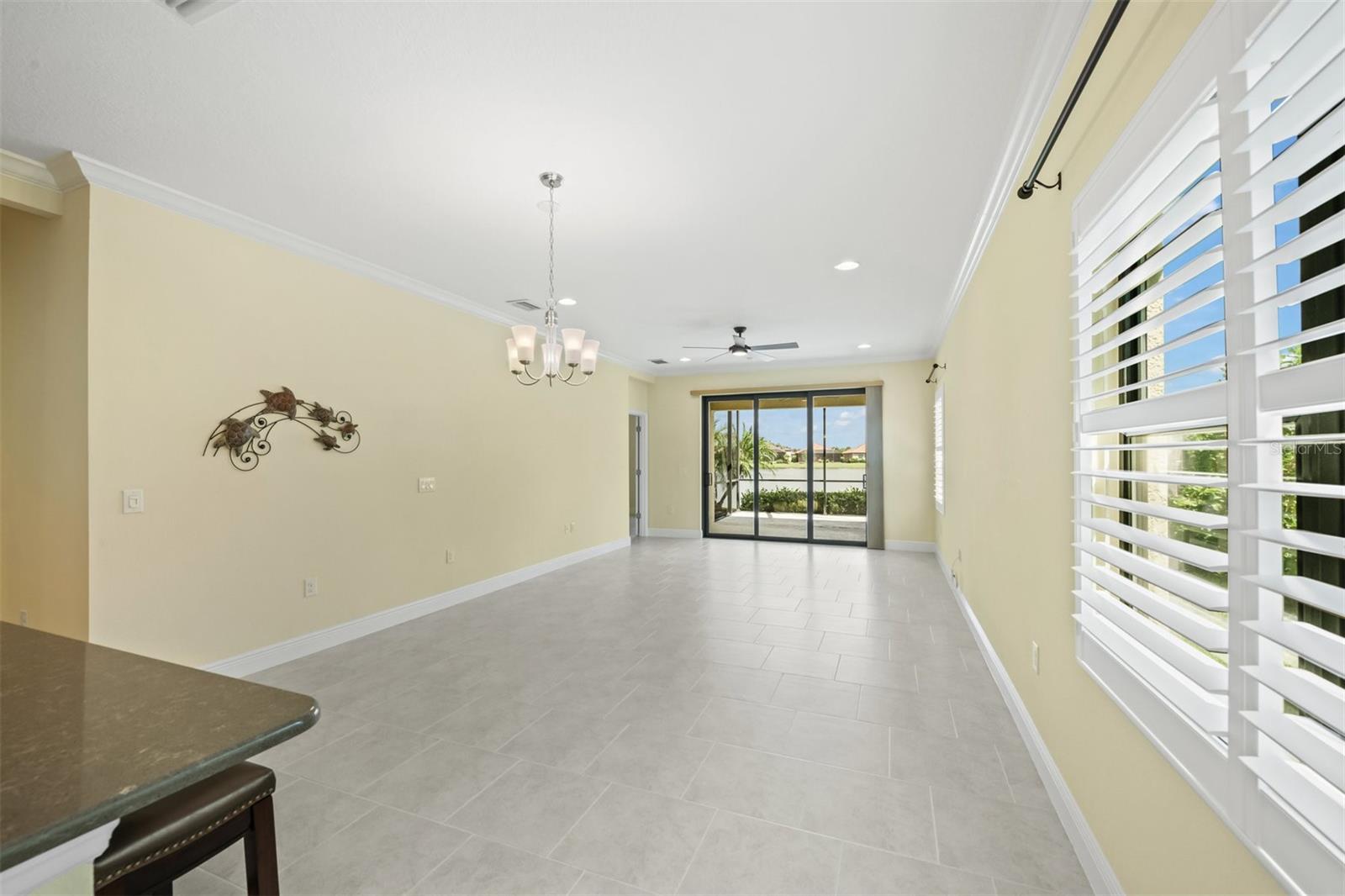 243 CASSANO DR — photo 10