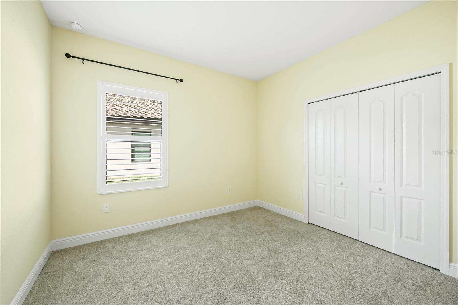 243 CASSANO DR — photo 27