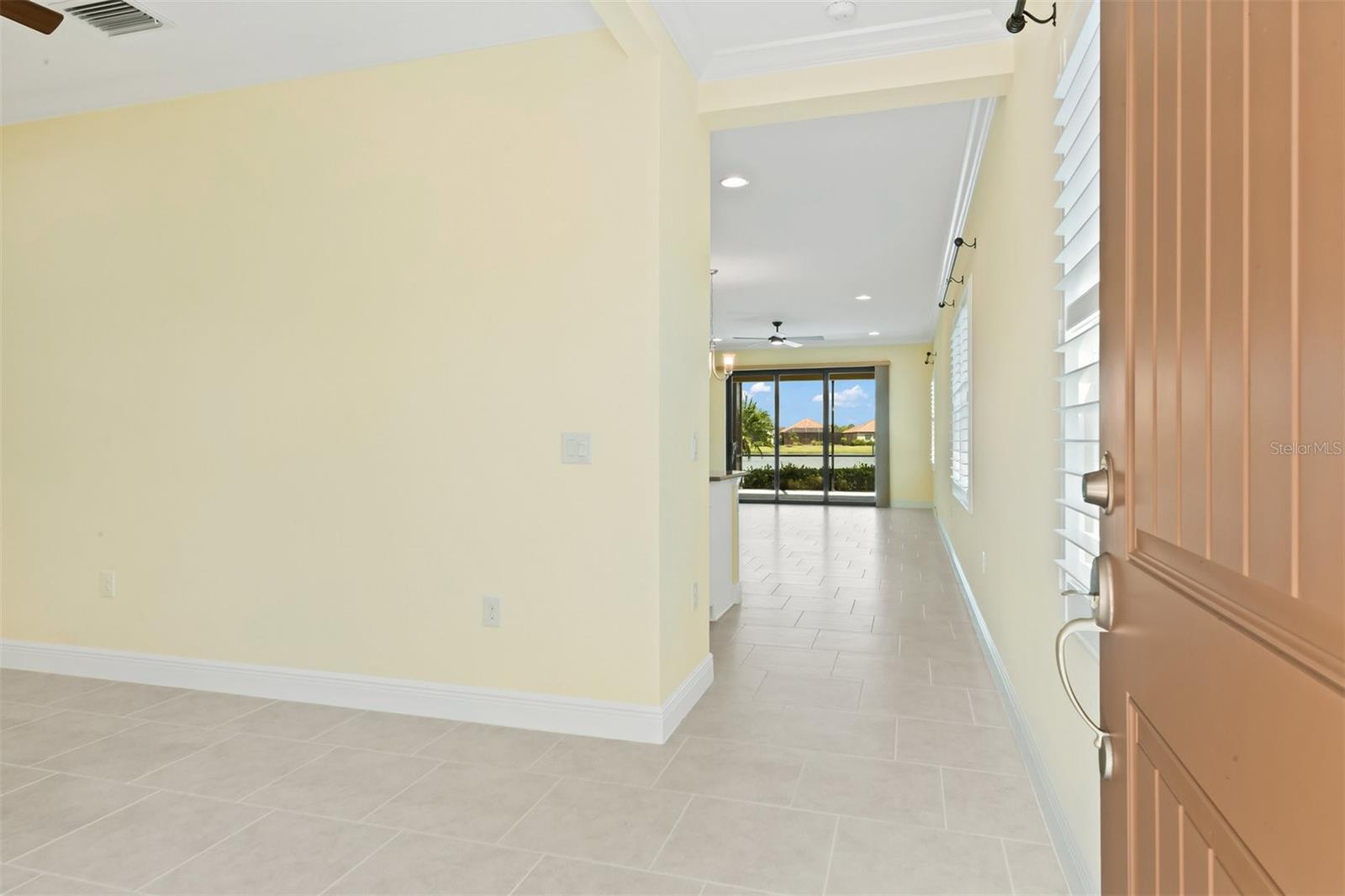 243 CASSANO DR — photo 6