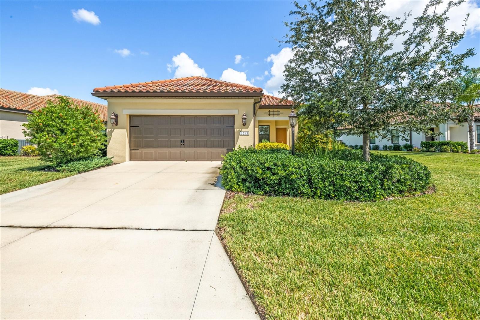 243 CASSANO DR — photo 62