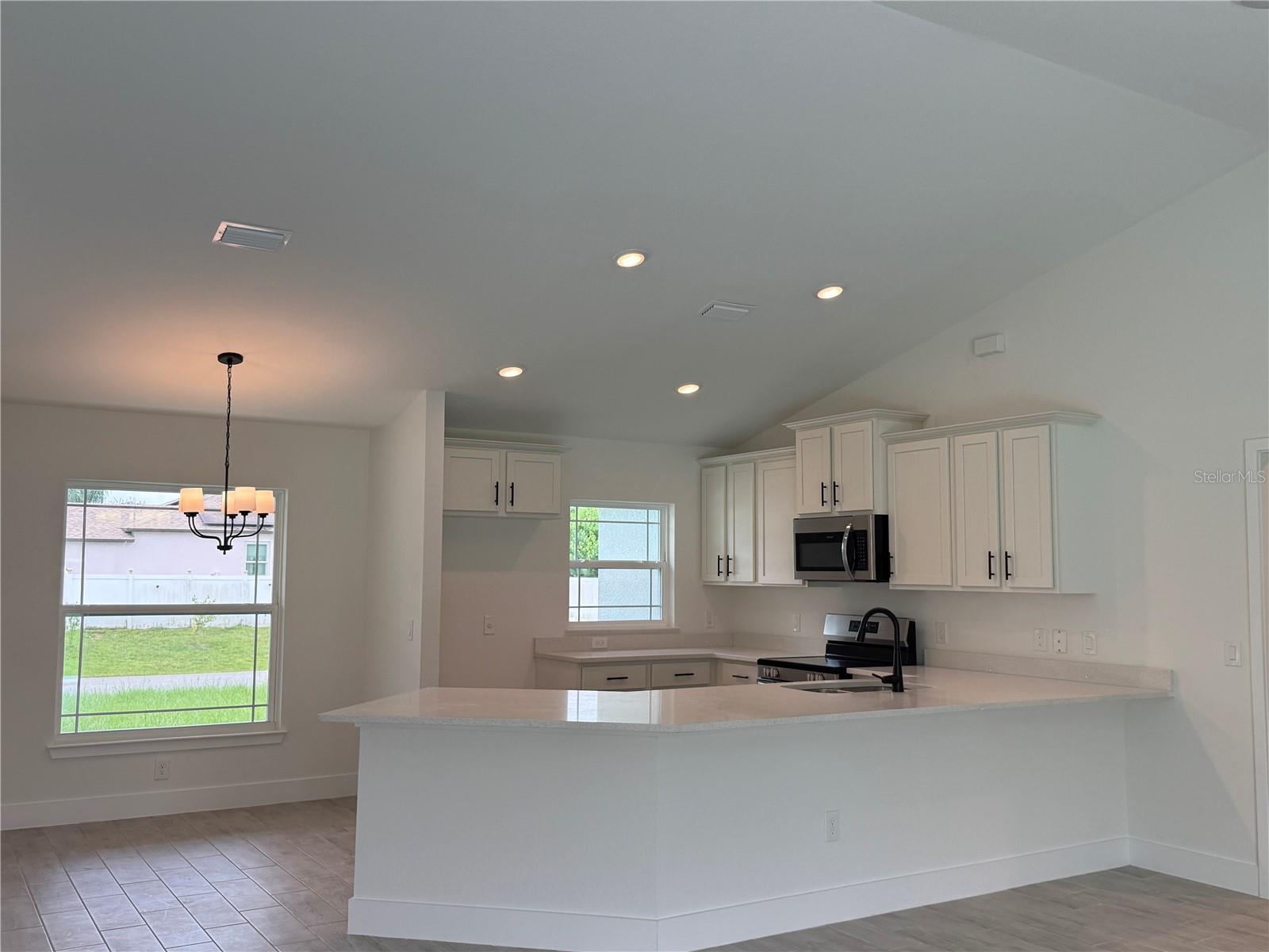 5600 CASANOVA AVE — photo 3