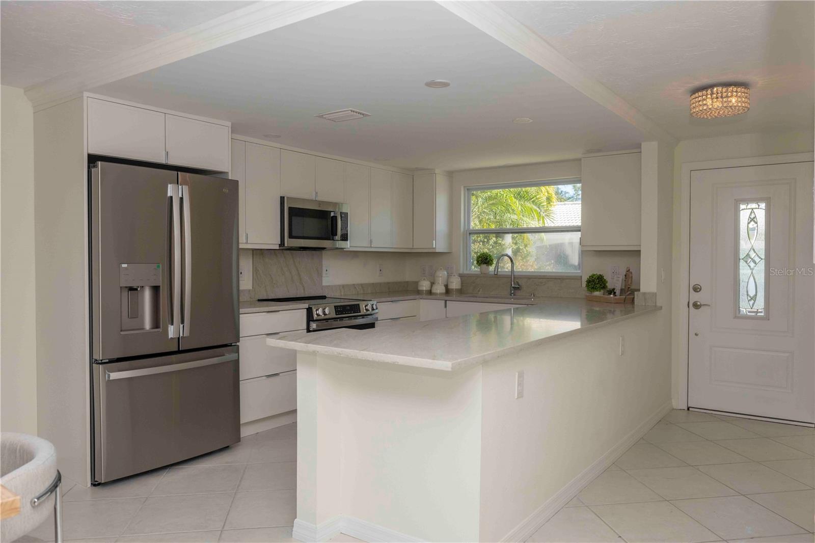 563 SPANISH DR S — photo 4