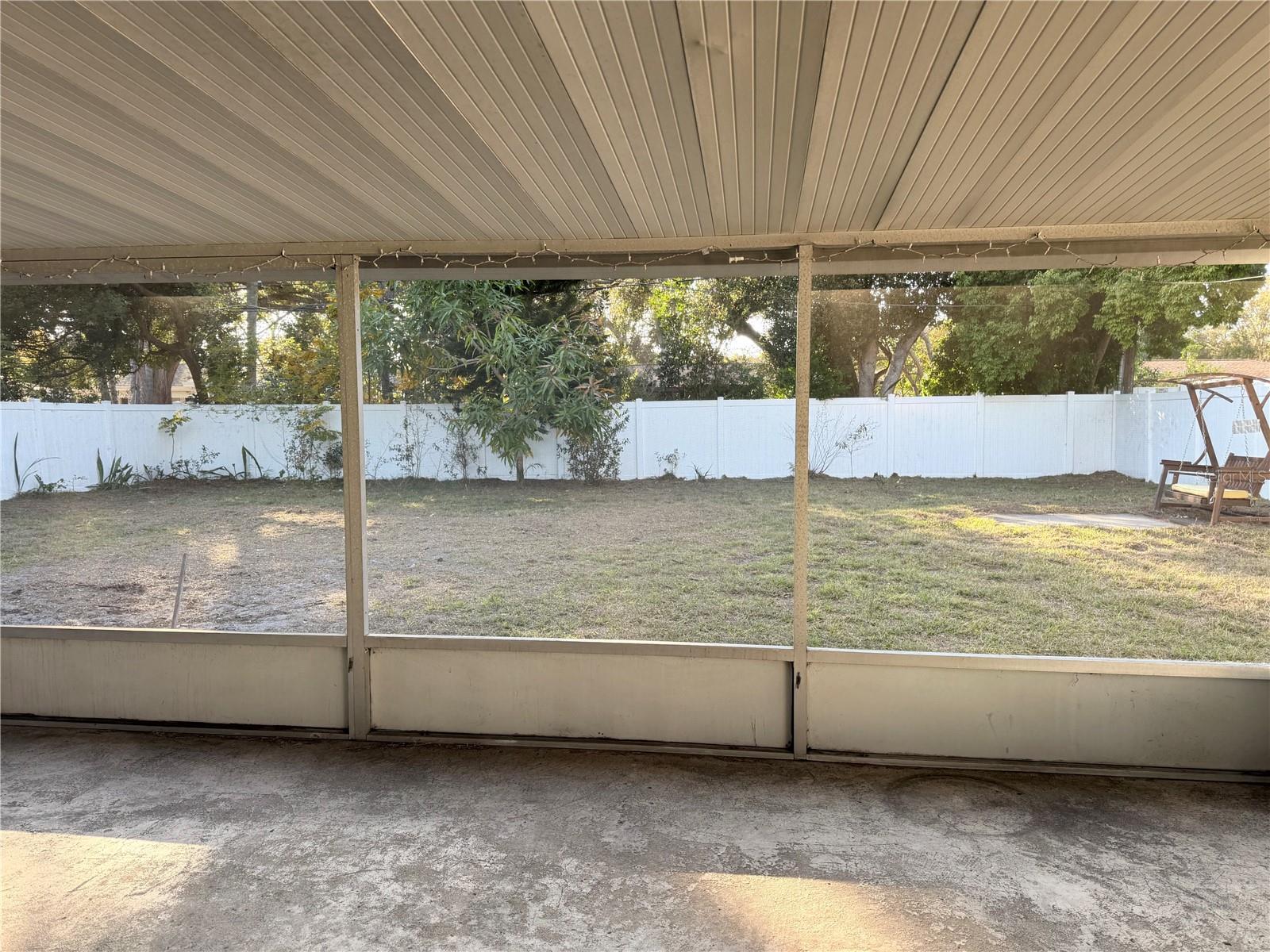 110 S CORONA AVE — photo 19