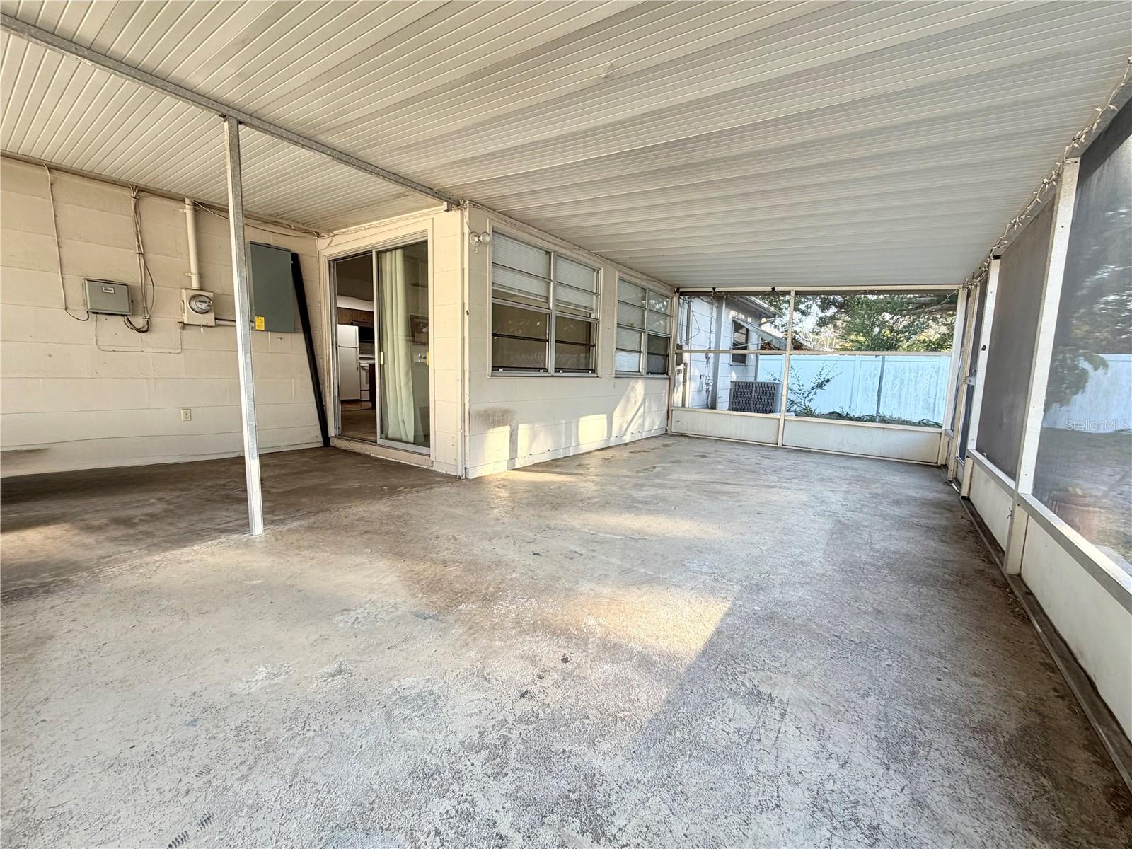 110 S CORONA AVE — photo 18
