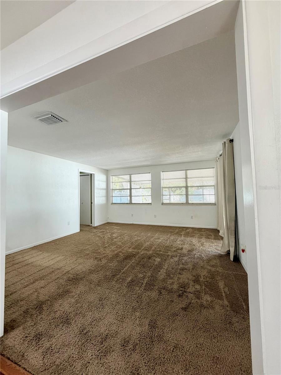 110 S CORONA AVE — photo 5