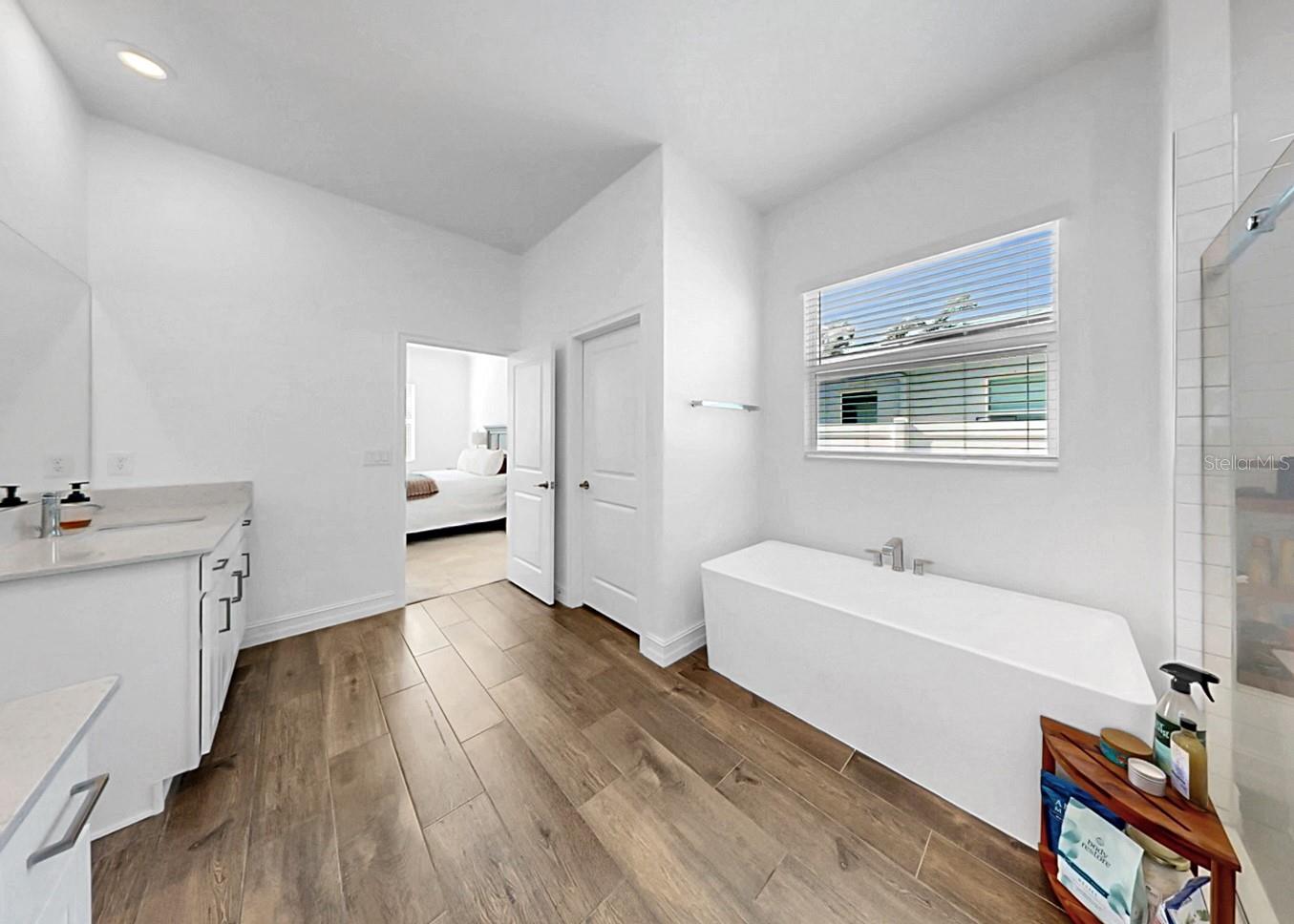 12853 BERGSTROM BAY DR — photo 38