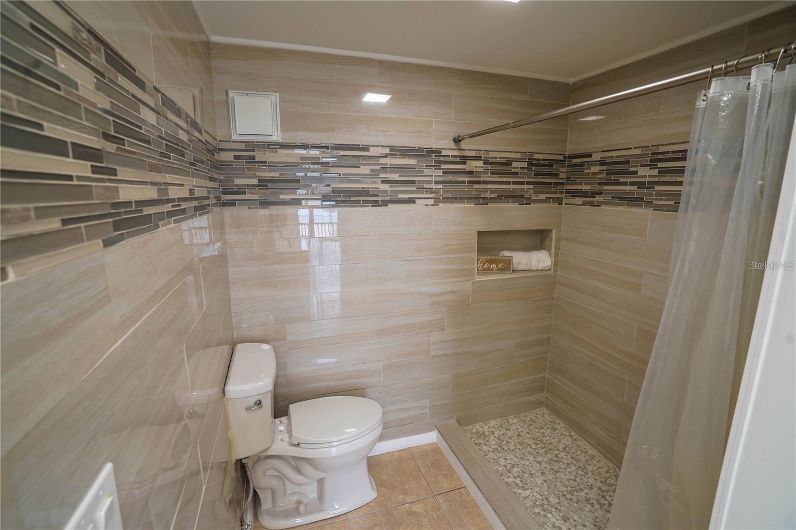 7100 SUNSHINE SKYWAY LN S #201 — photo 14