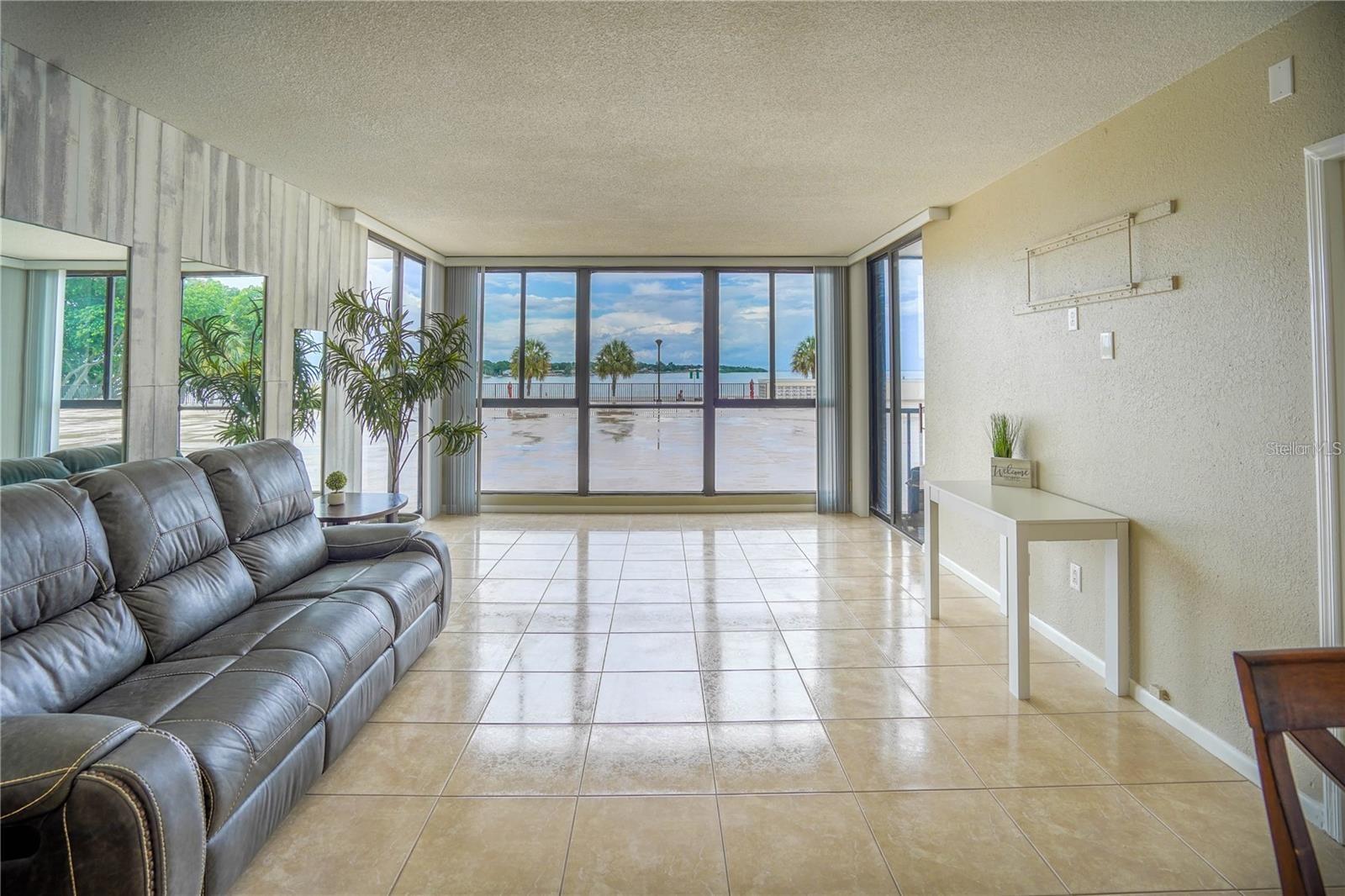 7100 SUNSHINE SKYWAY LN S #201 — photo 8
