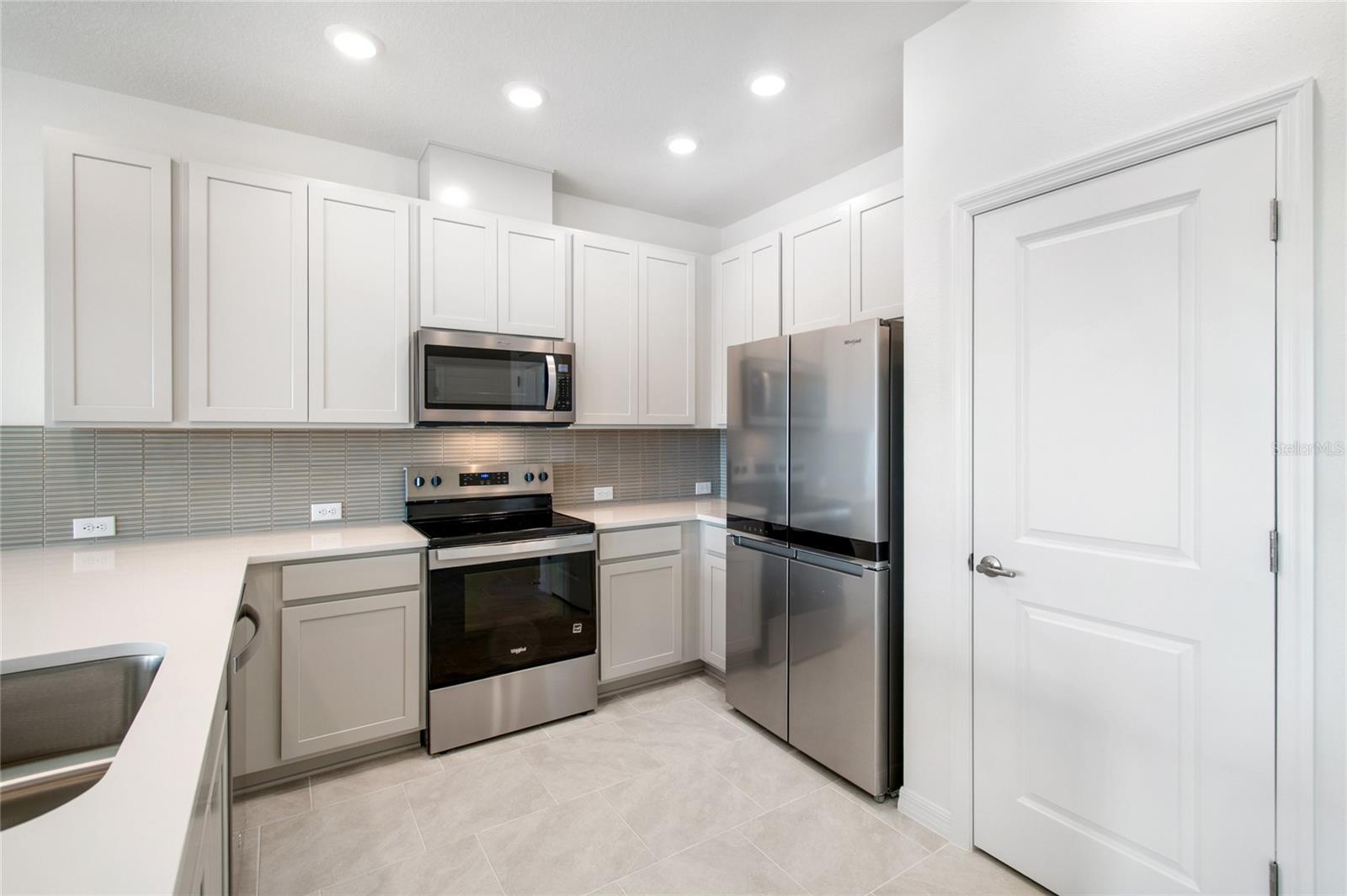 6406 JENSEN VIEW AVE — photo 5