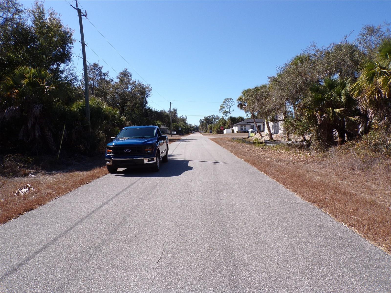 LAS ALMANOS AVE — photo 8