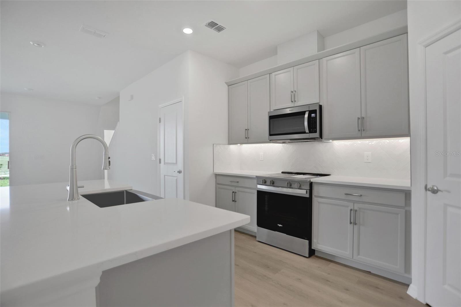 7570 SEA OAK CT — photo 12