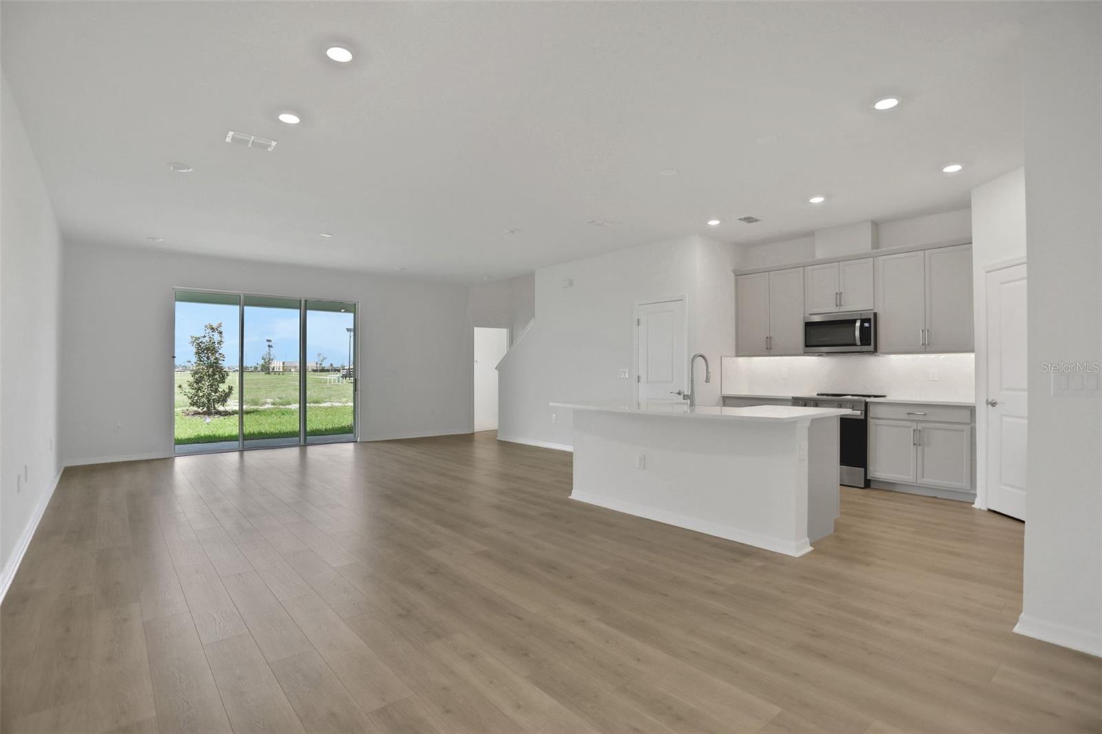 7570 SEA OAK CT — photo 10
