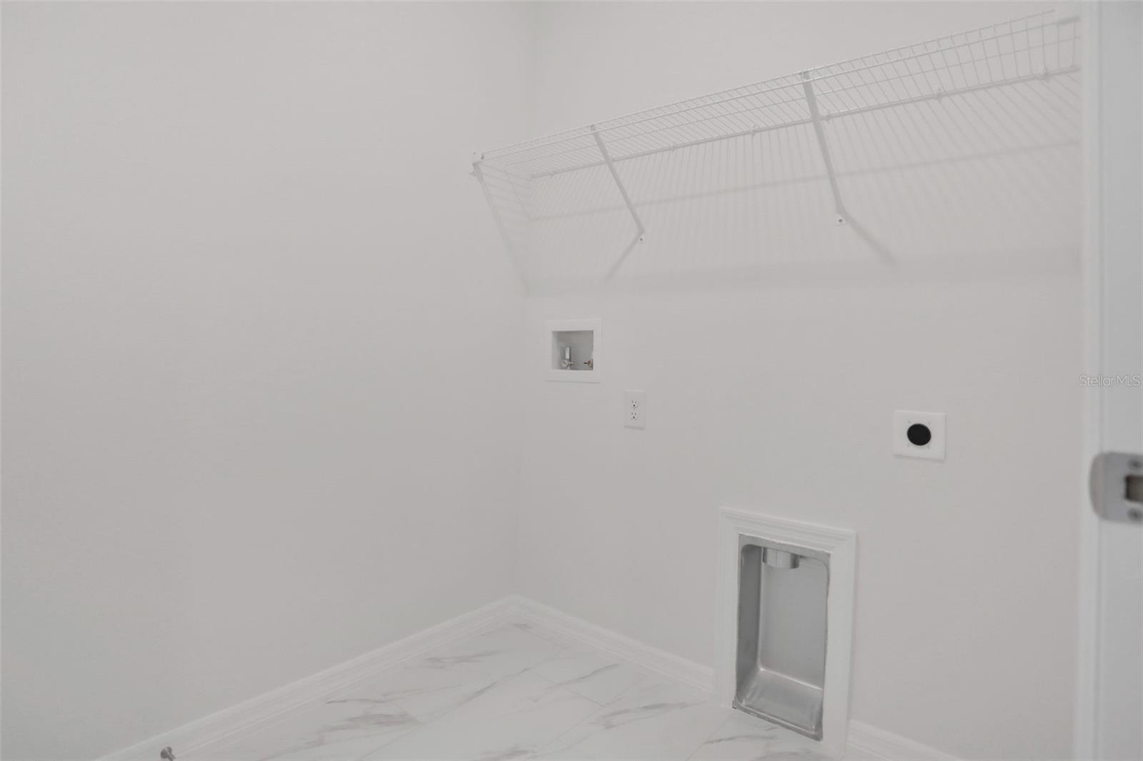 7570 SEA OAK CT — photo 36