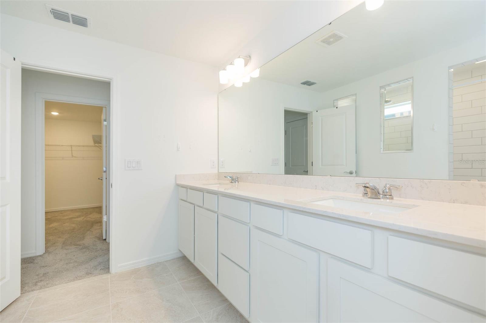 3044 FOREST MEADOW AVE — photo 29