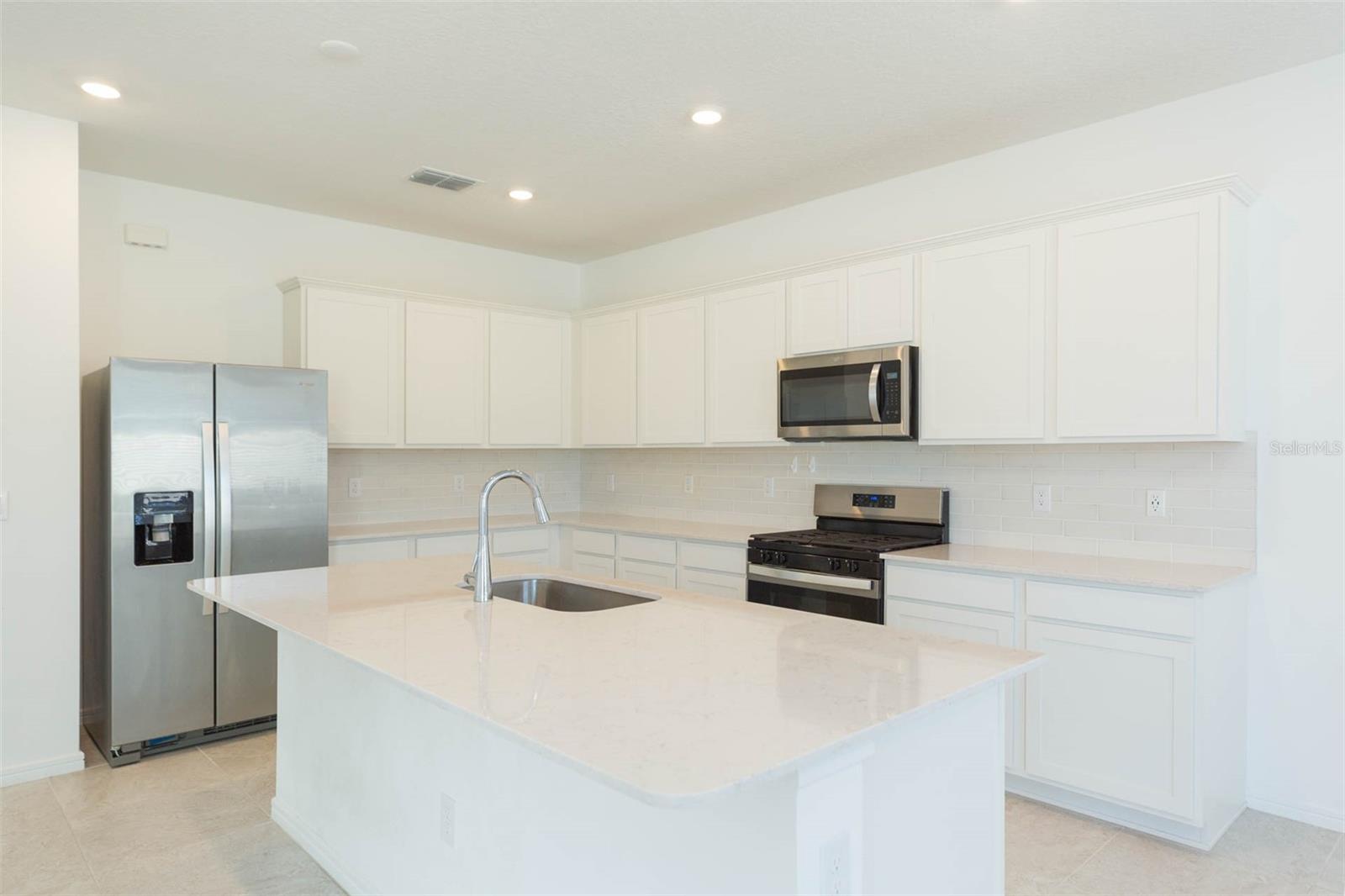 3044 FOREST MEADOW AVE — photo 8