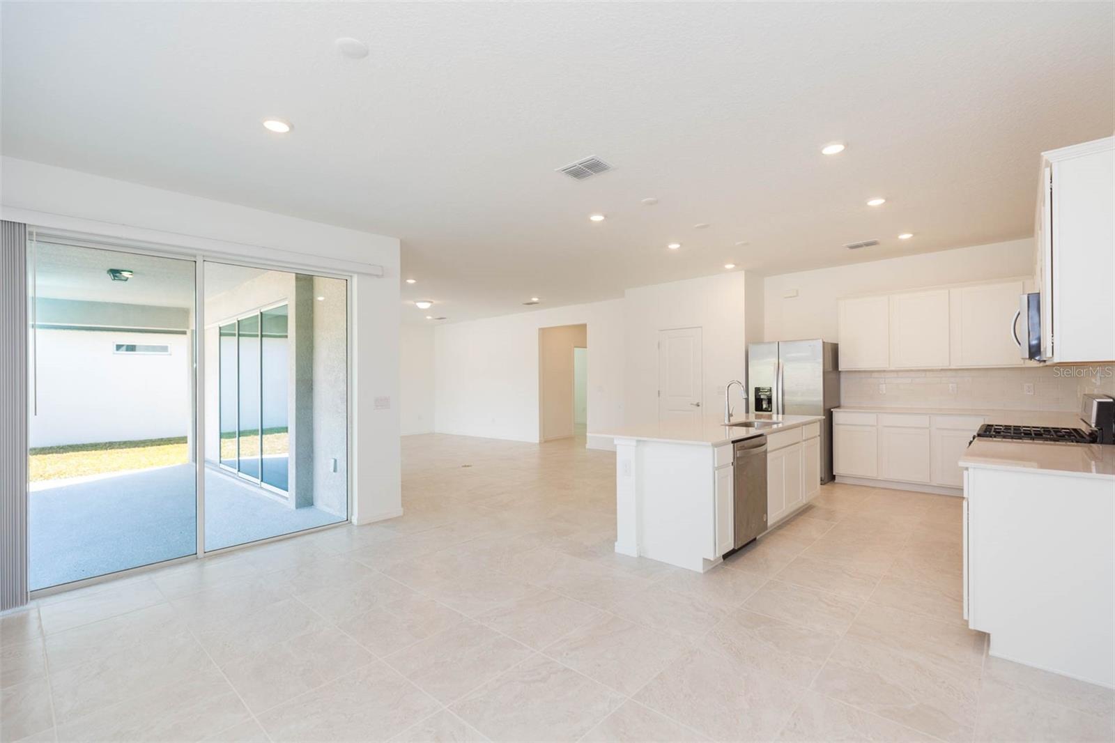3044 FOREST MEADOW AVE — photo 11