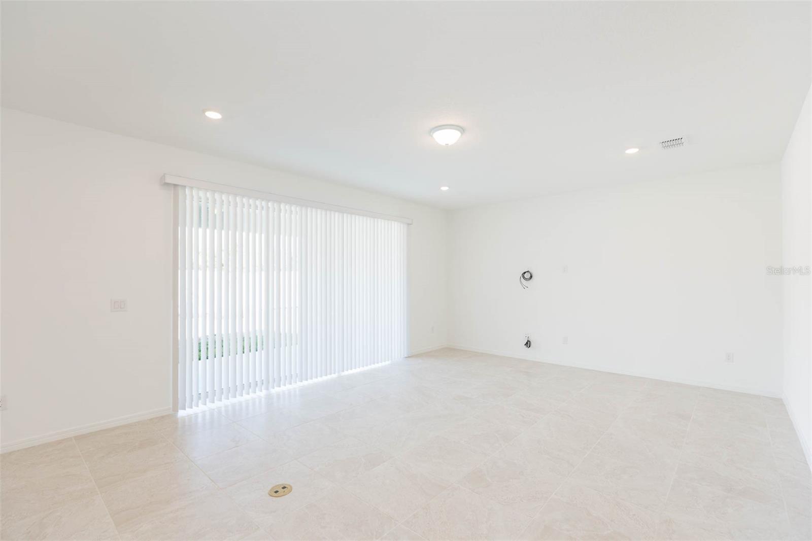 3044 FOREST MEADOW AVE — photo 16