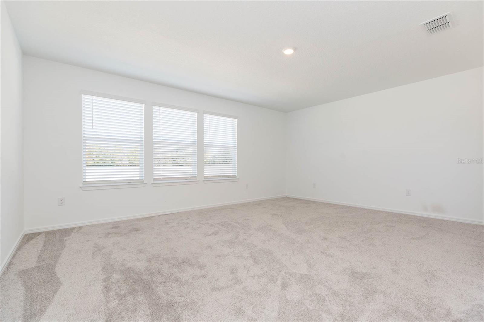 3044 FOREST MEADOW AVE — photo 41