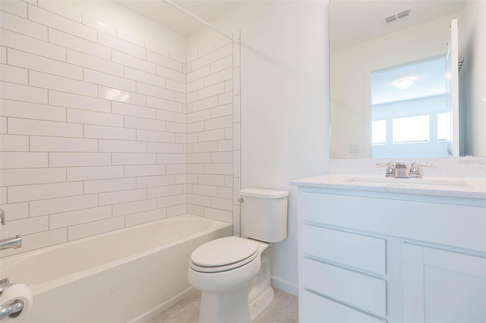 3044 FOREST MEADOW AVE — photo 37
