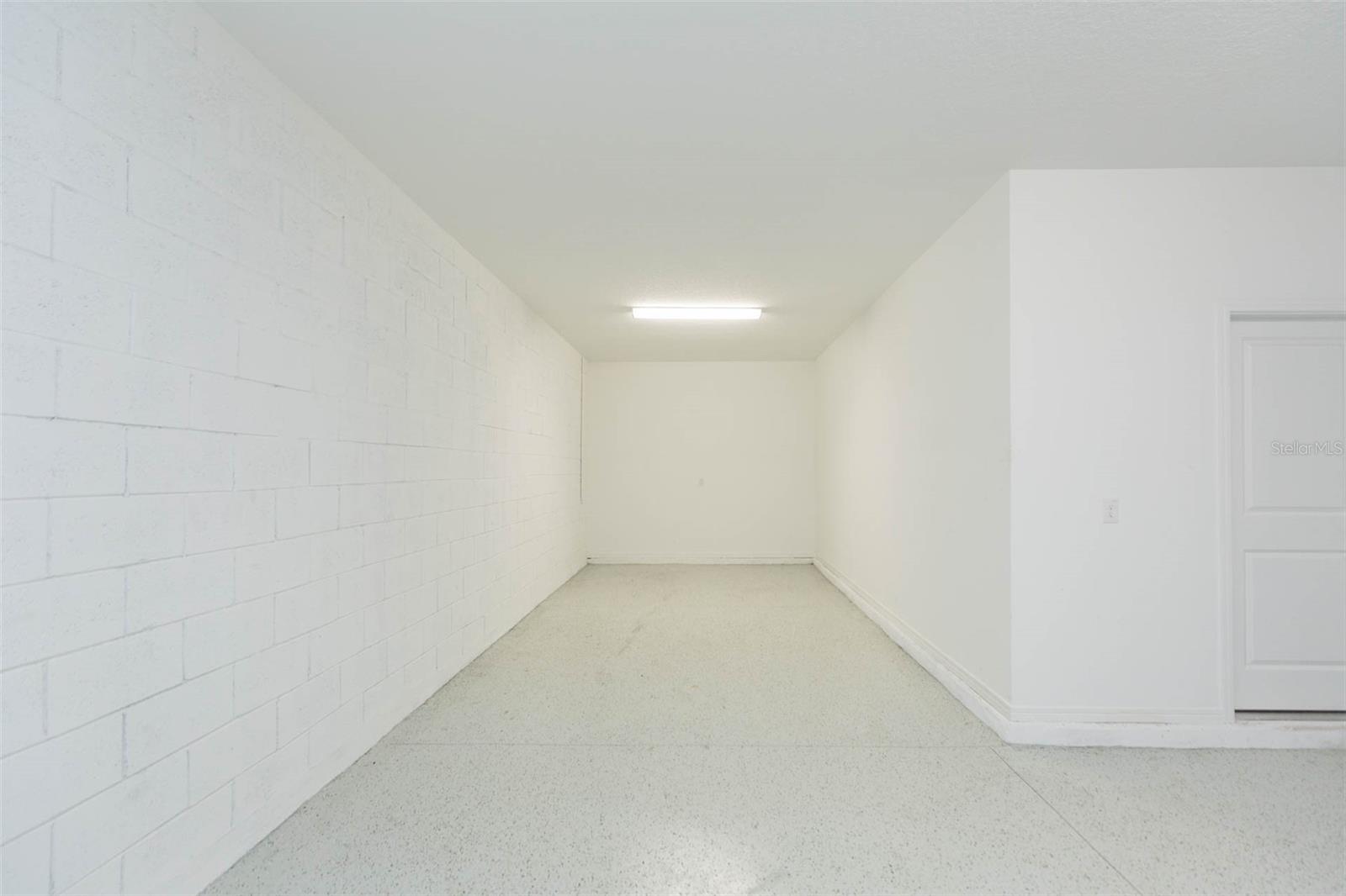 3044 FOREST MEADOW AVE — photo 46