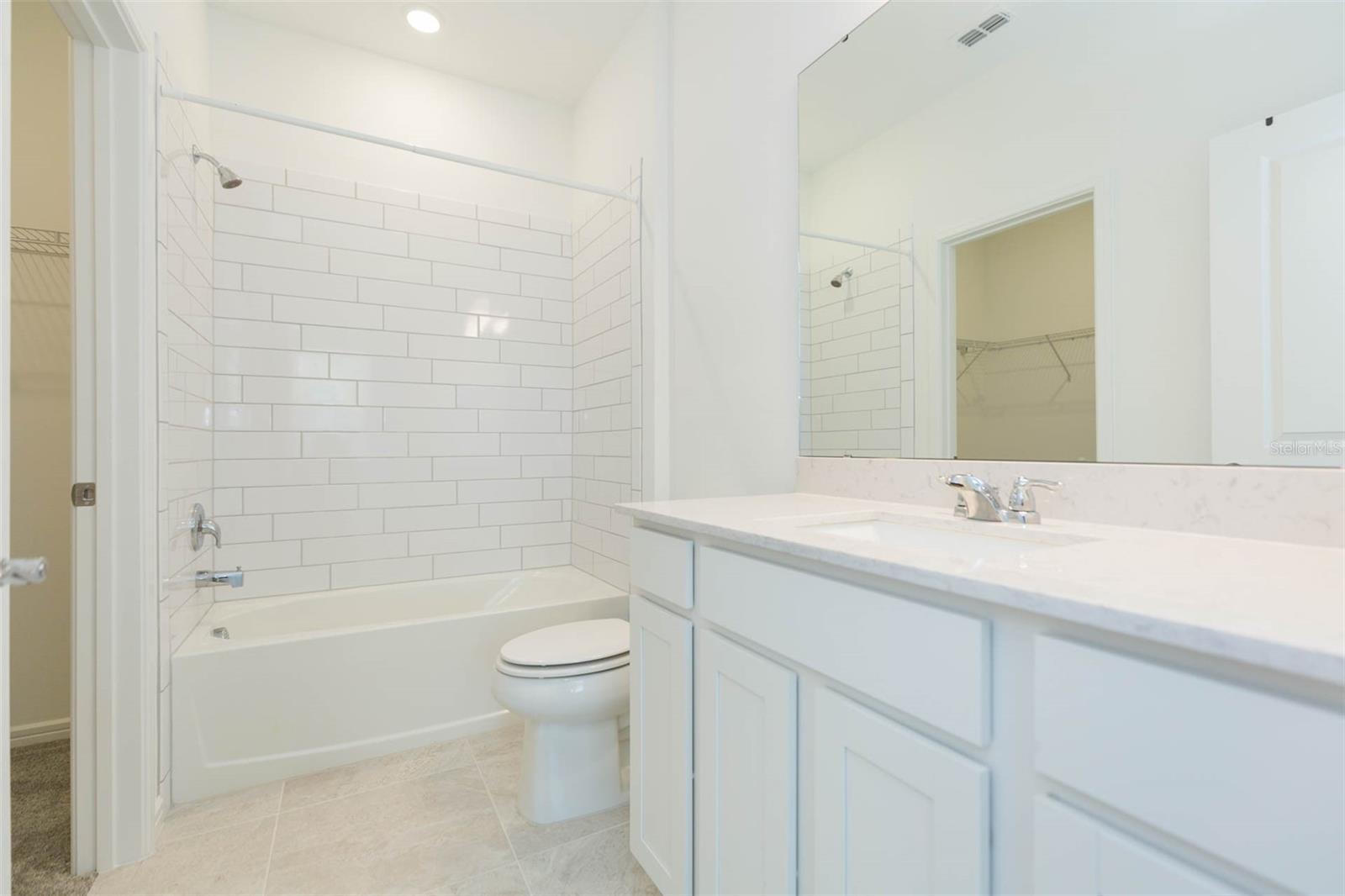 3044 FOREST MEADOW AVE — photo 20