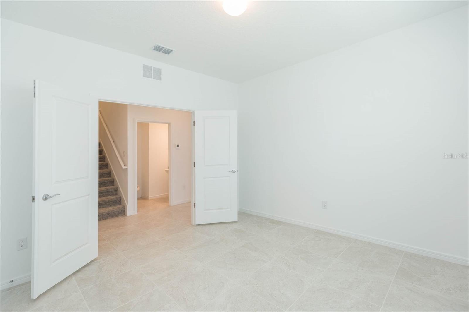 3044 FOREST MEADOW AVE — photo 6