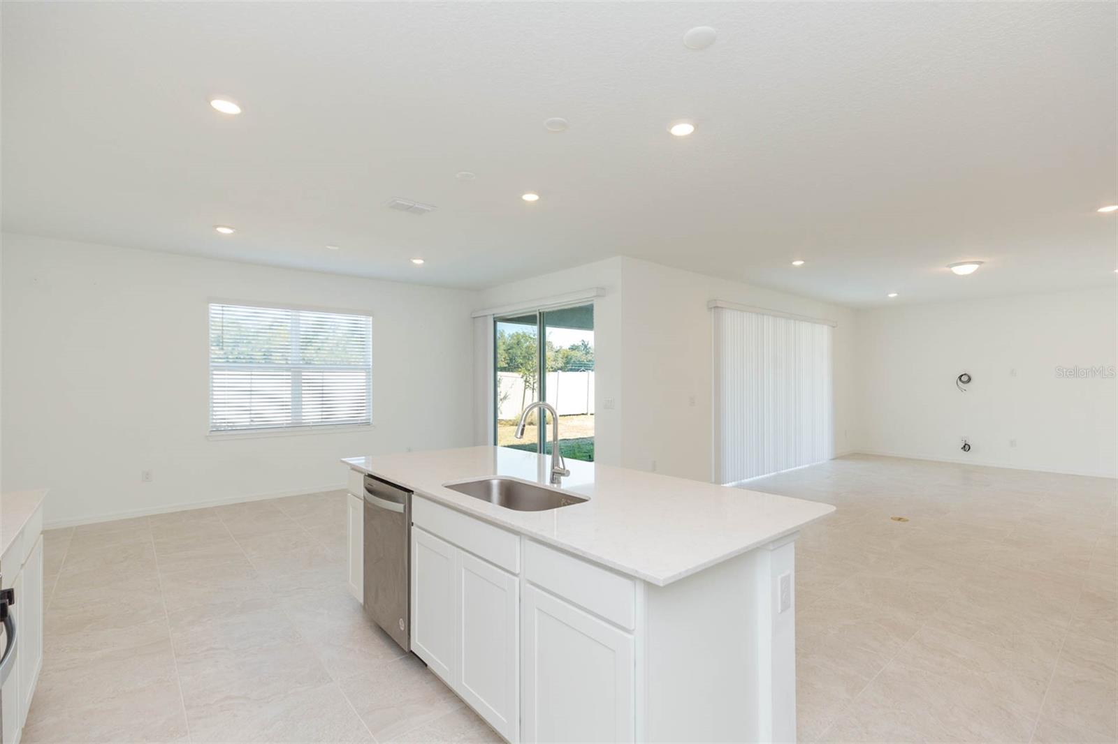 3044 FOREST MEADOW AVE — photo 10