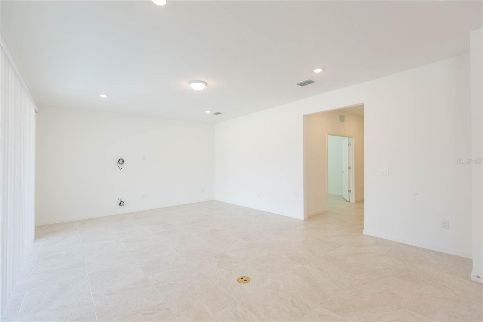 3044 FOREST MEADOW AVE — photo 17