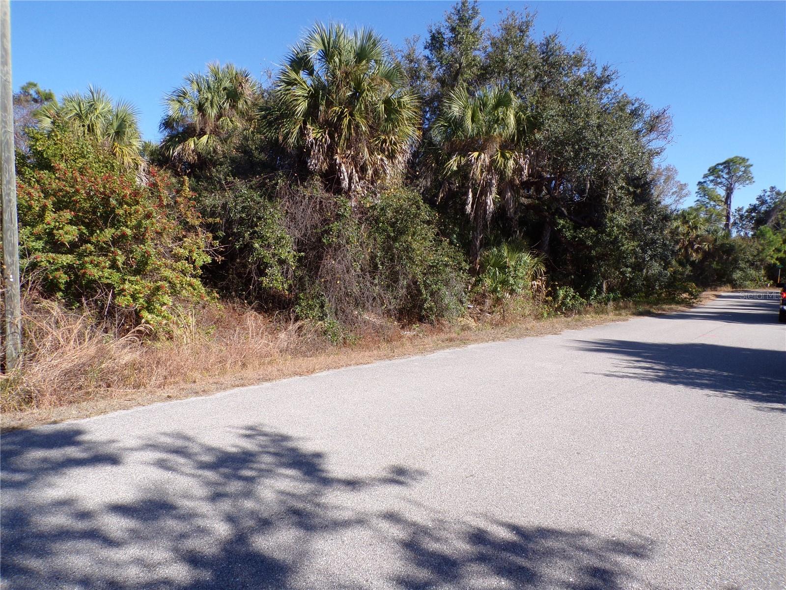 BENNETT LN — photo 3