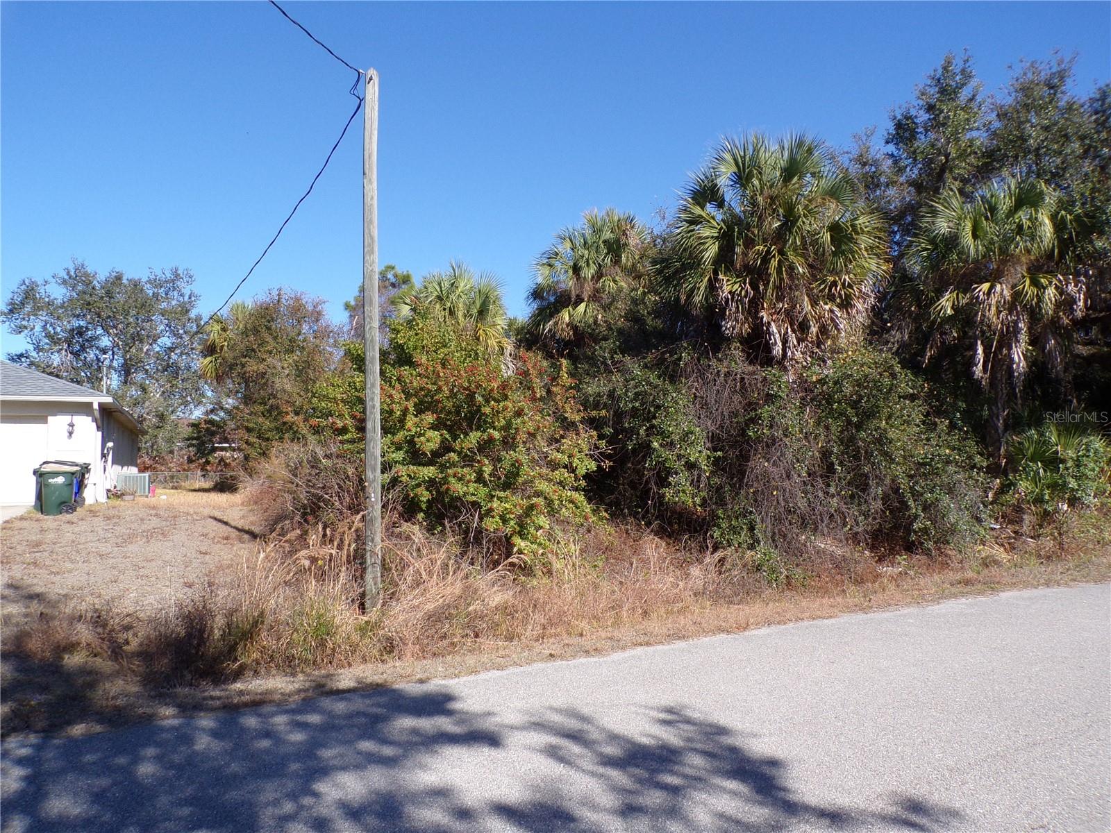 BENNETT LN — photo 2