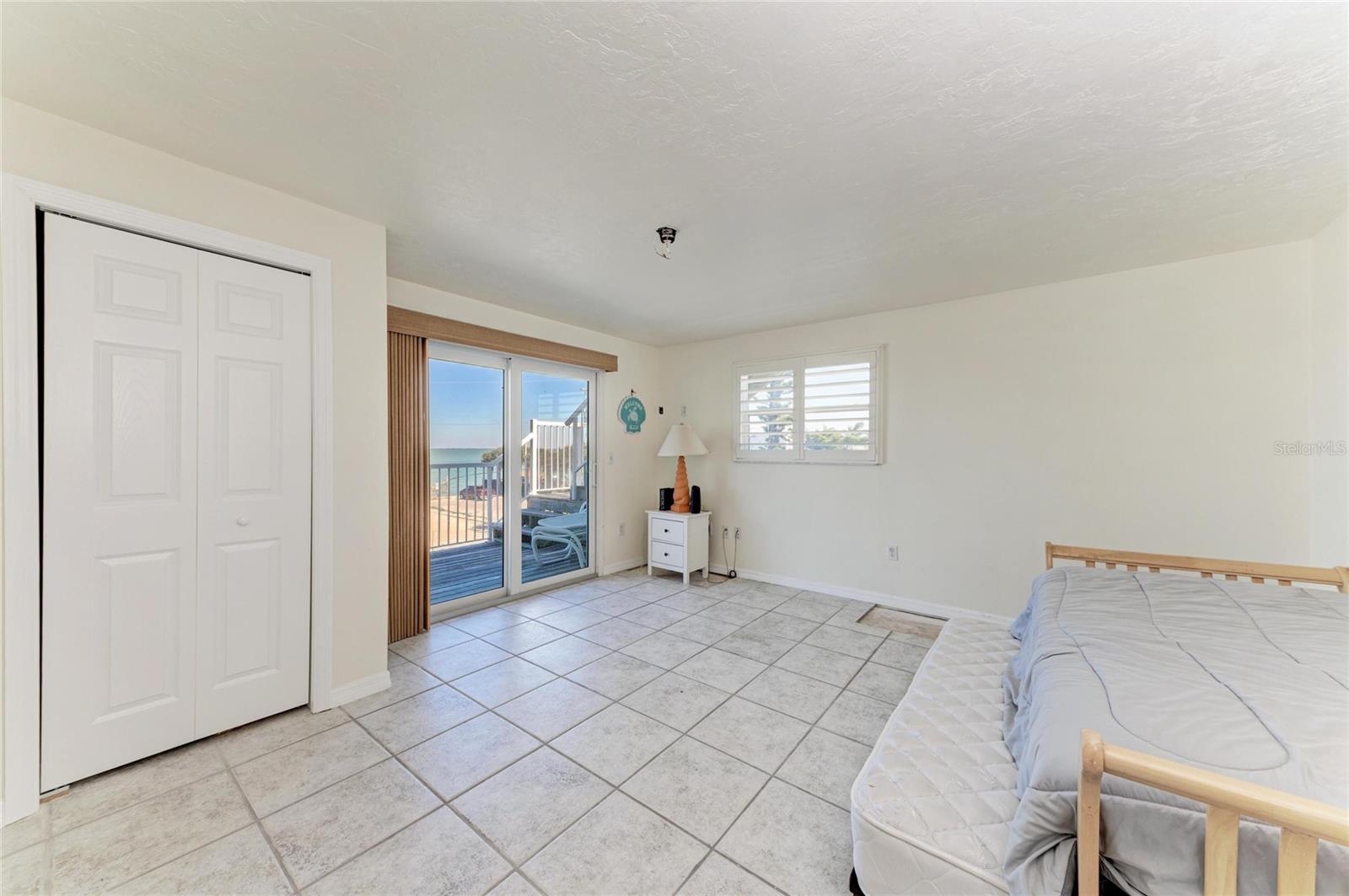 872 NORTH SHORE DR — photo 26