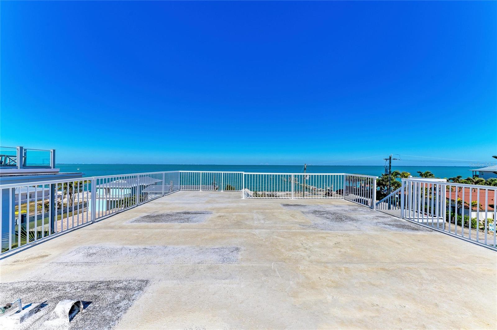 872 NORTH SHORE DR — photo 39