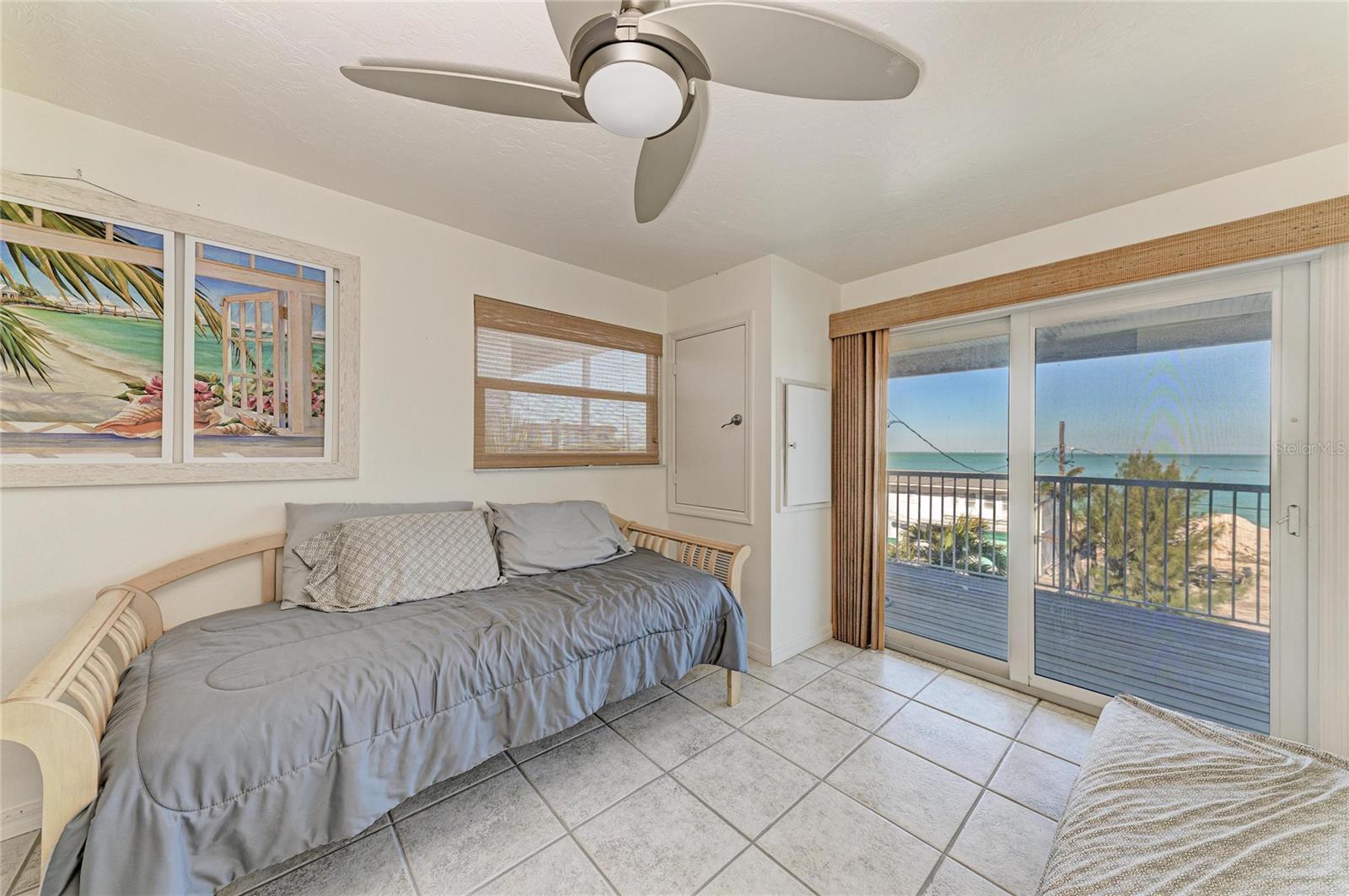 872 NORTH SHORE DR — photo 28