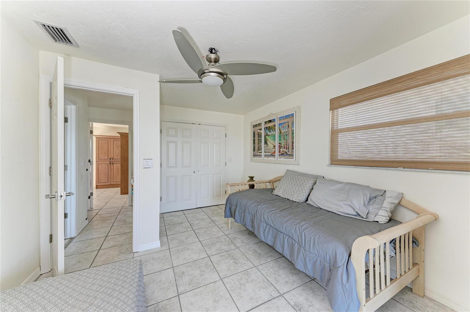 872 NORTH SHORE DR — photo 29