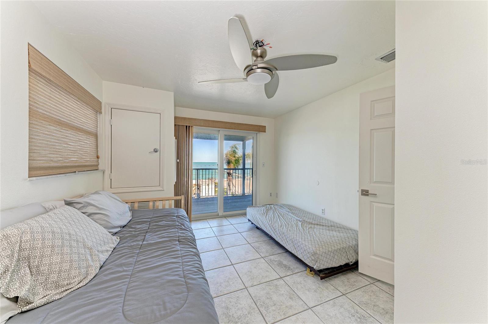 872 NORTH SHORE DR — photo 30