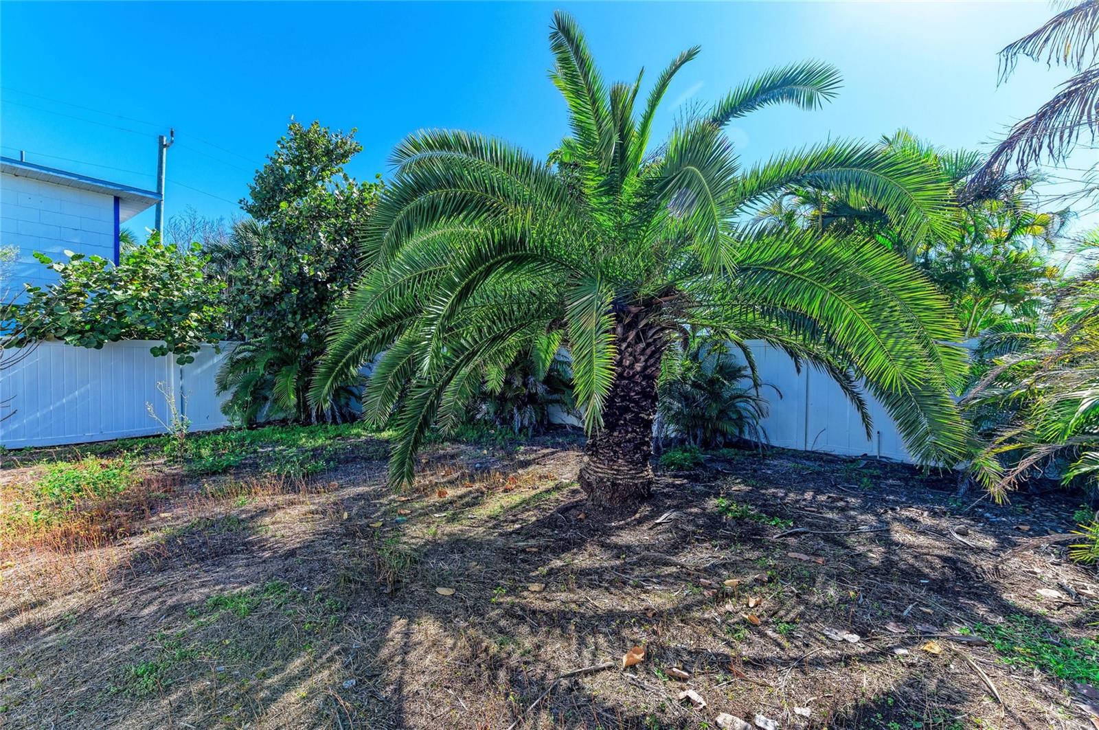 872 NORTH SHORE DR — photo 46