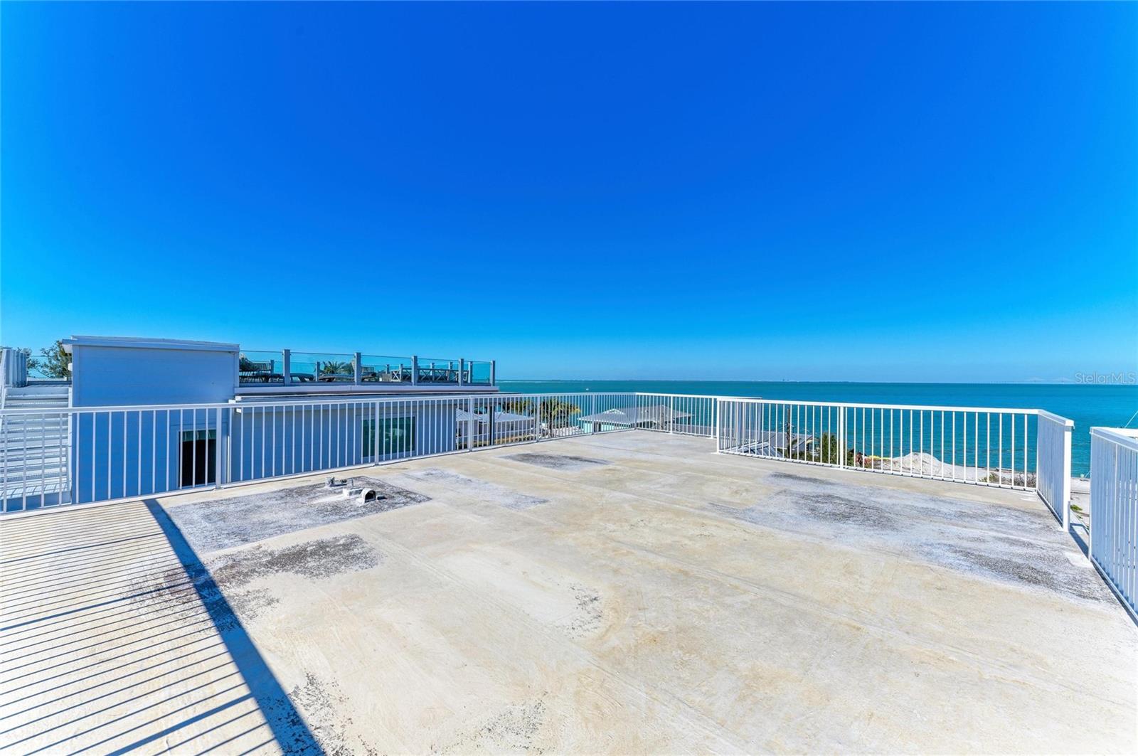 872 NORTH SHORE DR — photo 40
