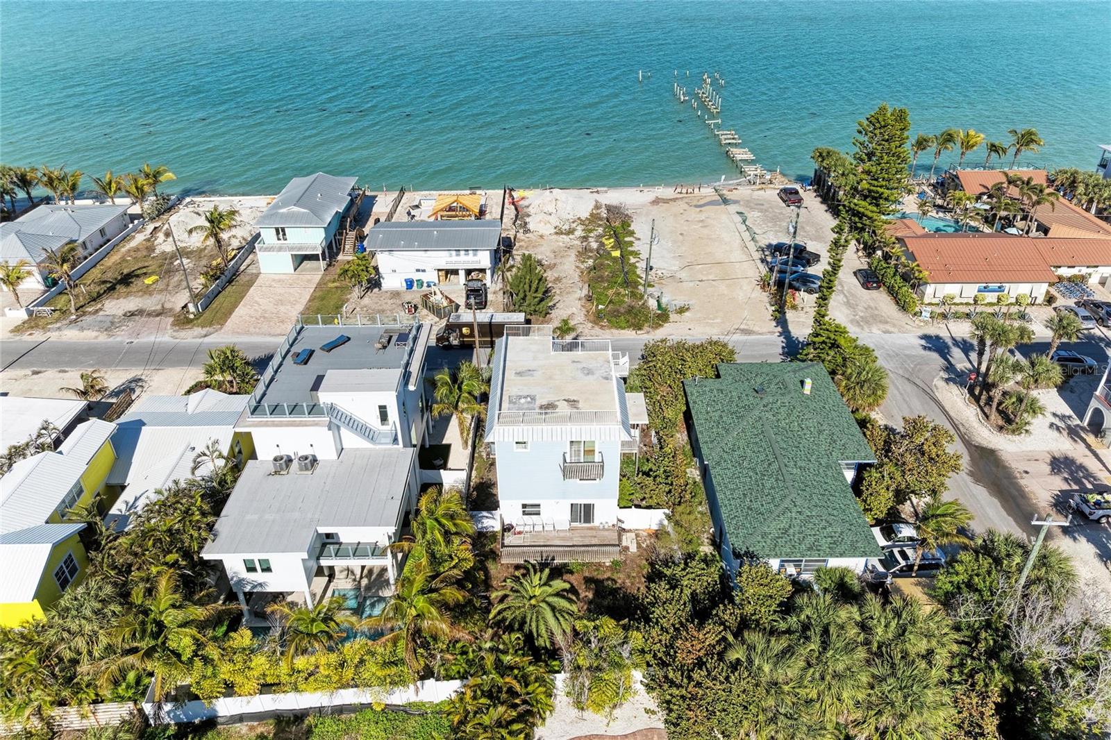 872 NORTH SHORE DR — photo 49